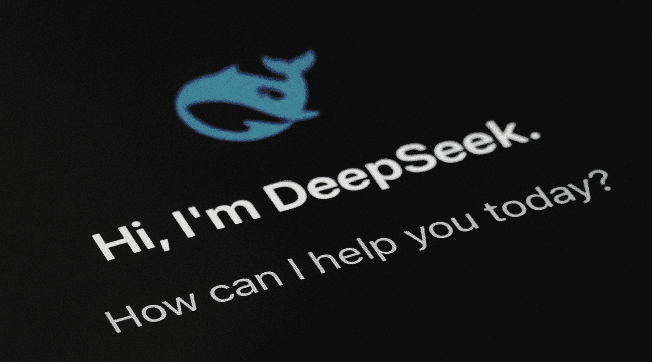هدية الذكرى الثالثة لـChatGPT – تحديات سلسلة DeepSeek V3.2 لـGPT-5 وGemini